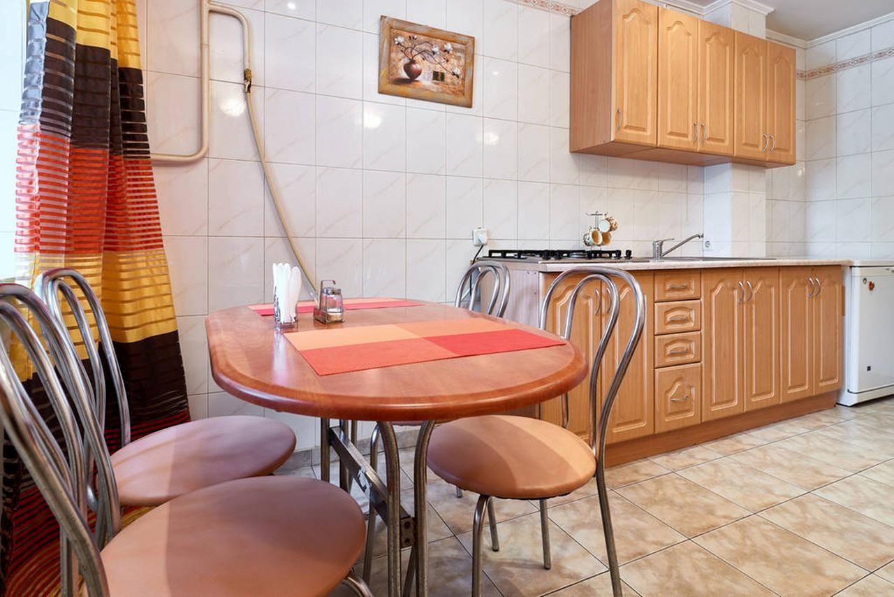 Апартаменты Home Hotel Apartments on Kontraktova Ploshcha Киев-24