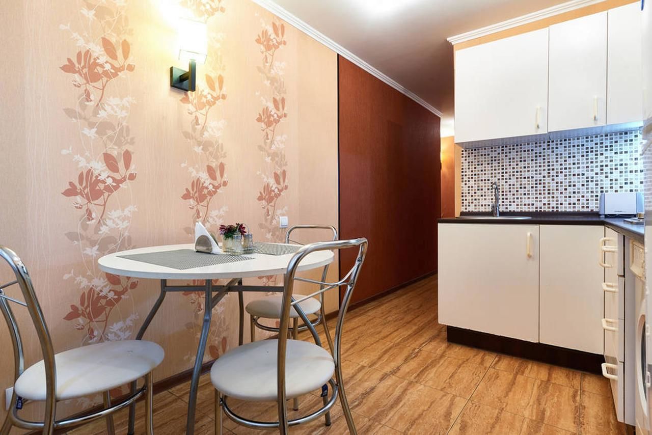 Апартаменты Home Hotel Apartments on Kontraktova Ploshcha Киев-38